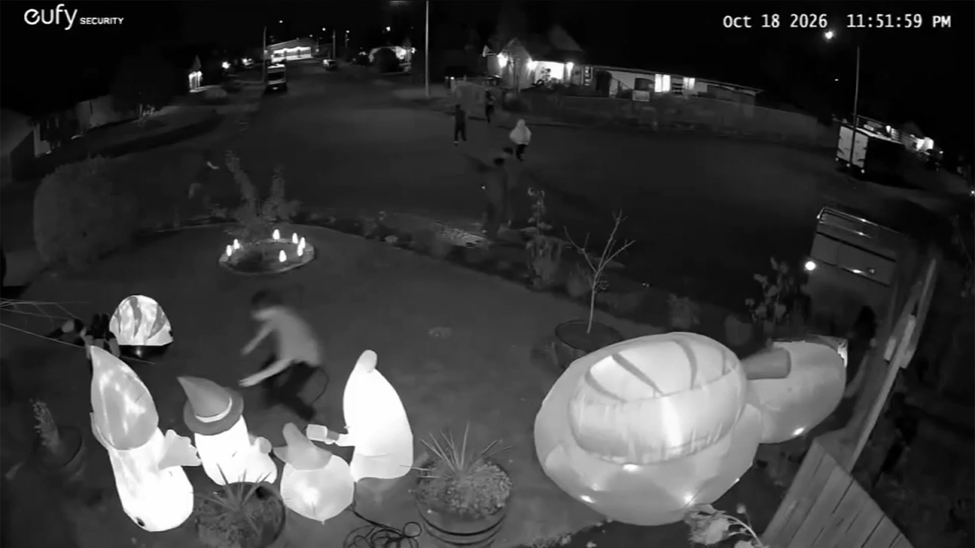 Homeowner Reports Halloween Decorations Damaged in Vancouver, Washington