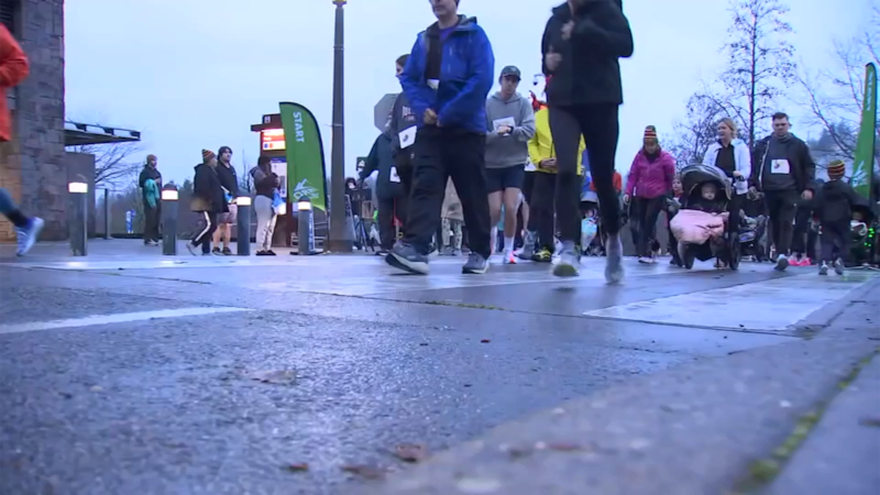 Thousands gathered at the Oregon Zoo for the annual Turkey Trot on Thursday morning.