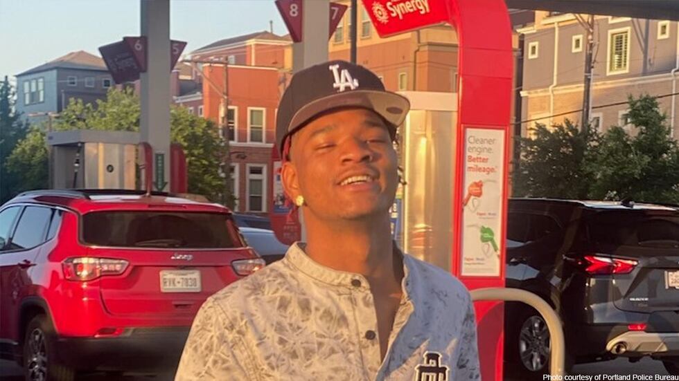 Niyjiel Troishon Brown