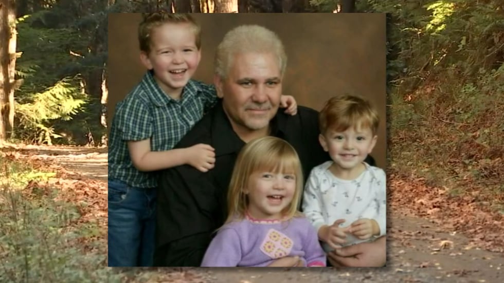 Deer hunter wanted after bullet pierces Oregon home, killing father of five 1 Linn County detectives search for hunter after bullet passes through home and...