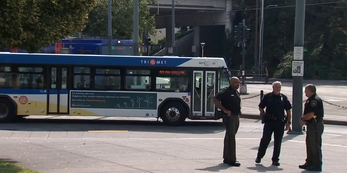Security Guard Trimet TriMet reducing number of private security officers as Transit Police ...