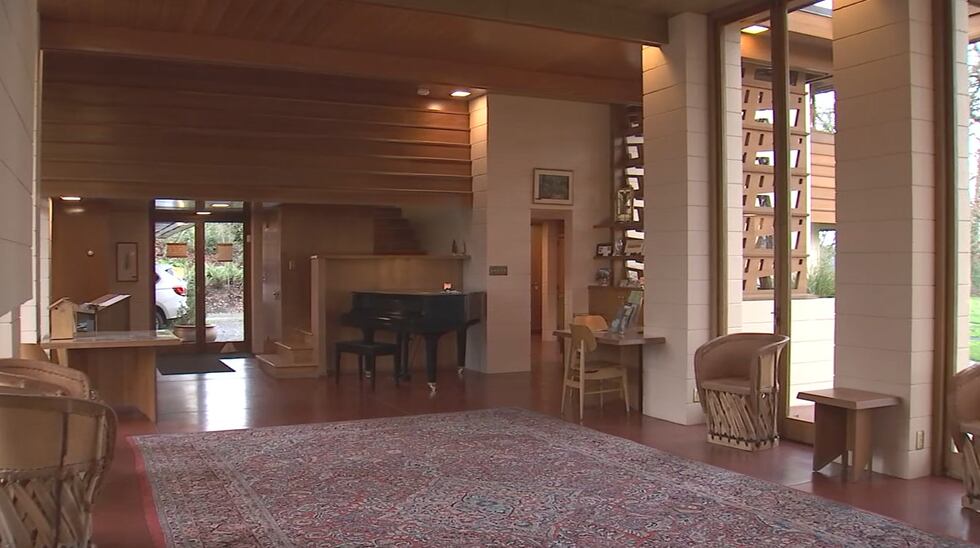 Gordon House