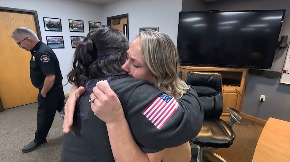 Matty's mother, Meghan Bischoff, meeting 911 dispatcher Brandi Johnson