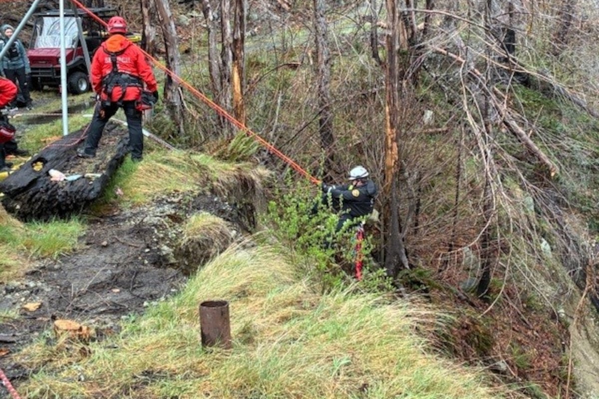 Foot Step Rescue Rescuers use rope rescue system to reach person who fell 200 feet in ...