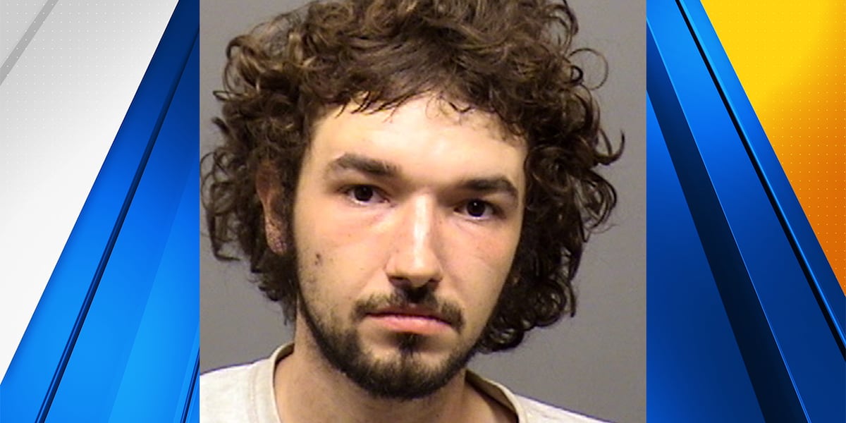 Oregon City man charged with luring minor online; Detectives seek victims