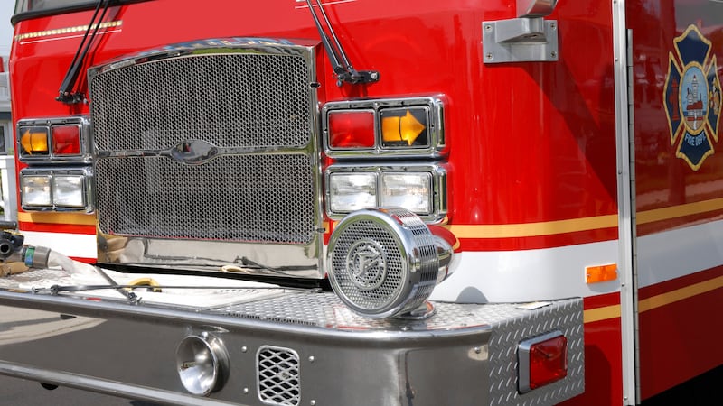 Evacuation orders lowered as crews get control of fire near Canby