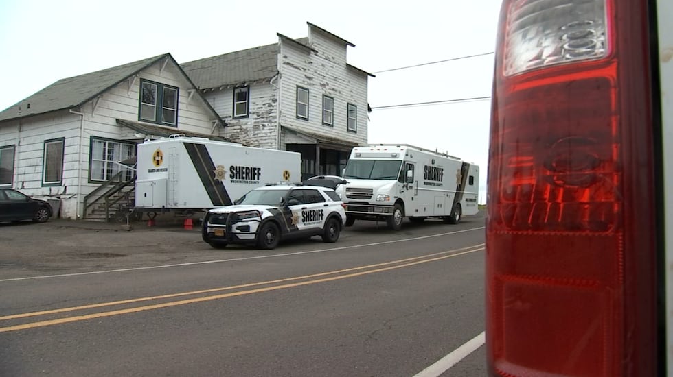 2 shot during large party at ‘Airplane House’ in Hillsboro