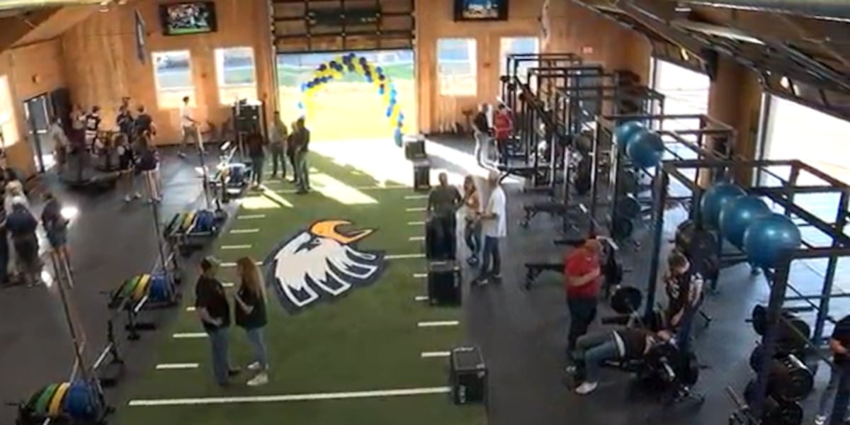 Stayton High School unveils fitness center to honor fallen Marine Stayton High School unveils fitness center to honor fallen Marine