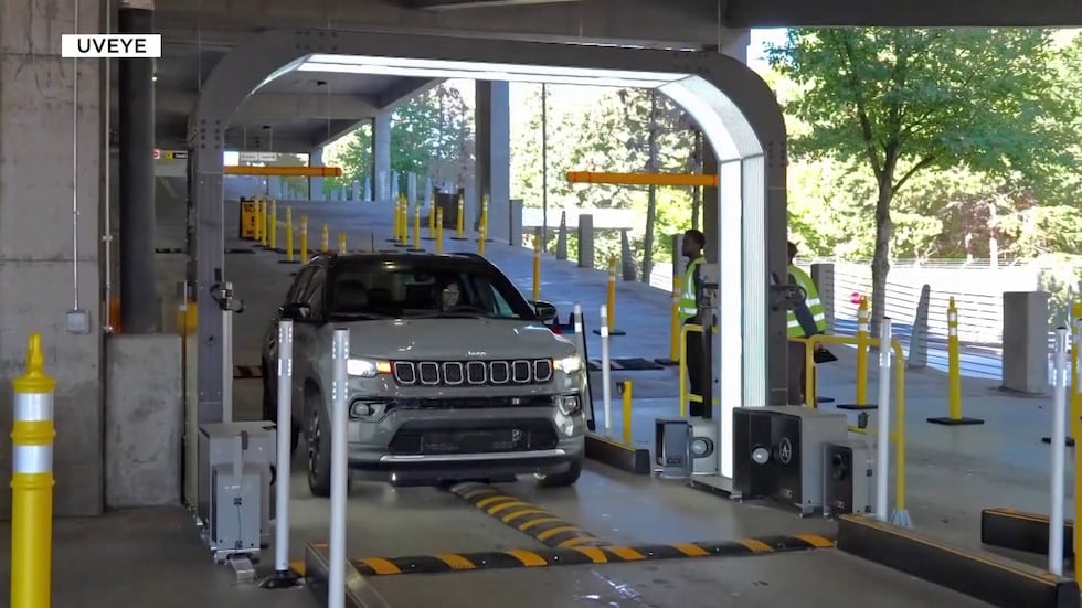 A comprehensive report of your vehicle will be created within seconds of passing through UVEye...