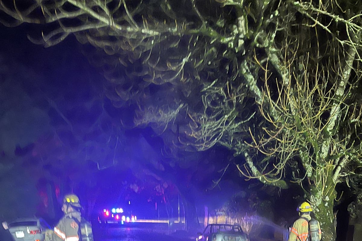 Downed power lines spark multiple fires in northeast Portland